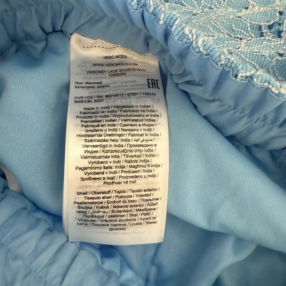 NWT Vero Moda Blue Lace Shorts - Picture 3 of 7